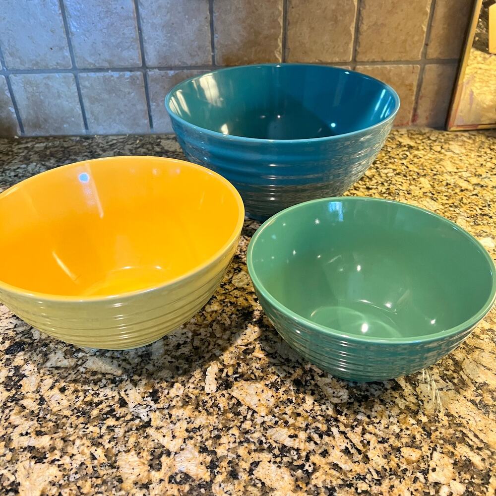 The Pioneer Woman Flea Market Mixing Bowl Set Nesting ribbed ceramic bowls Set 3